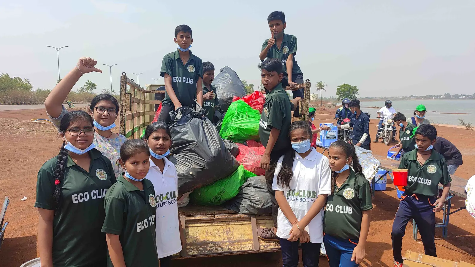 Sendh Lake & Shashtri Market Cleanups - photo 6