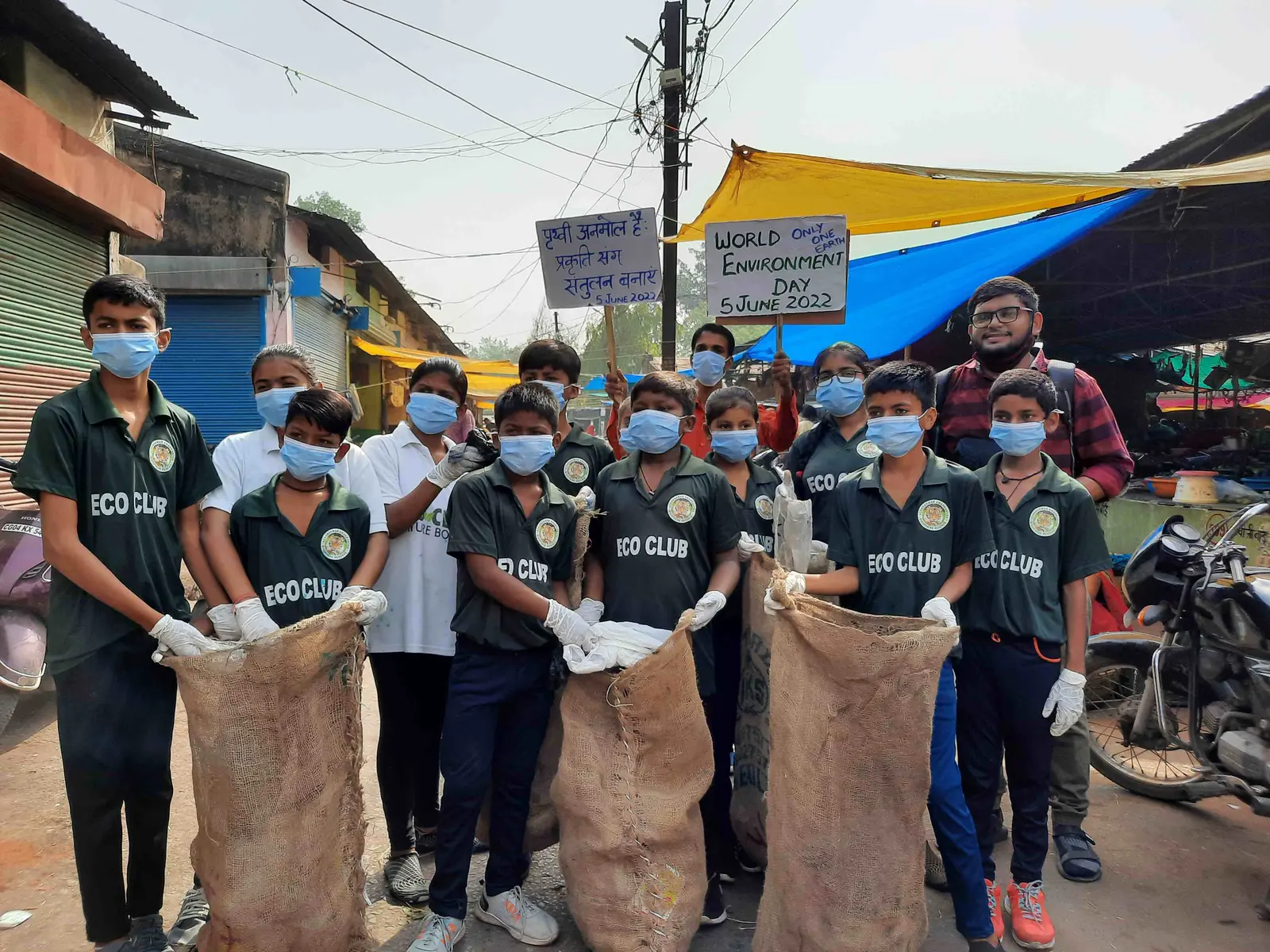 Sendh Lake & Shashtri Market Cleanups - photo 14