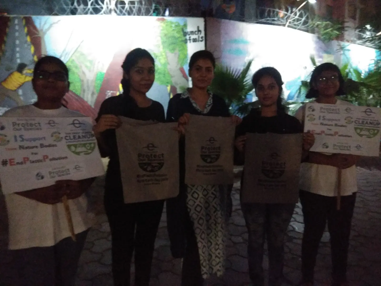 World Earth Day Clothbag Initiative - photo 12